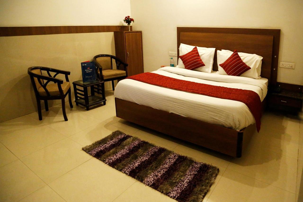 Capital O 4302 Hotel Imperial Lodge Jammu Room photo